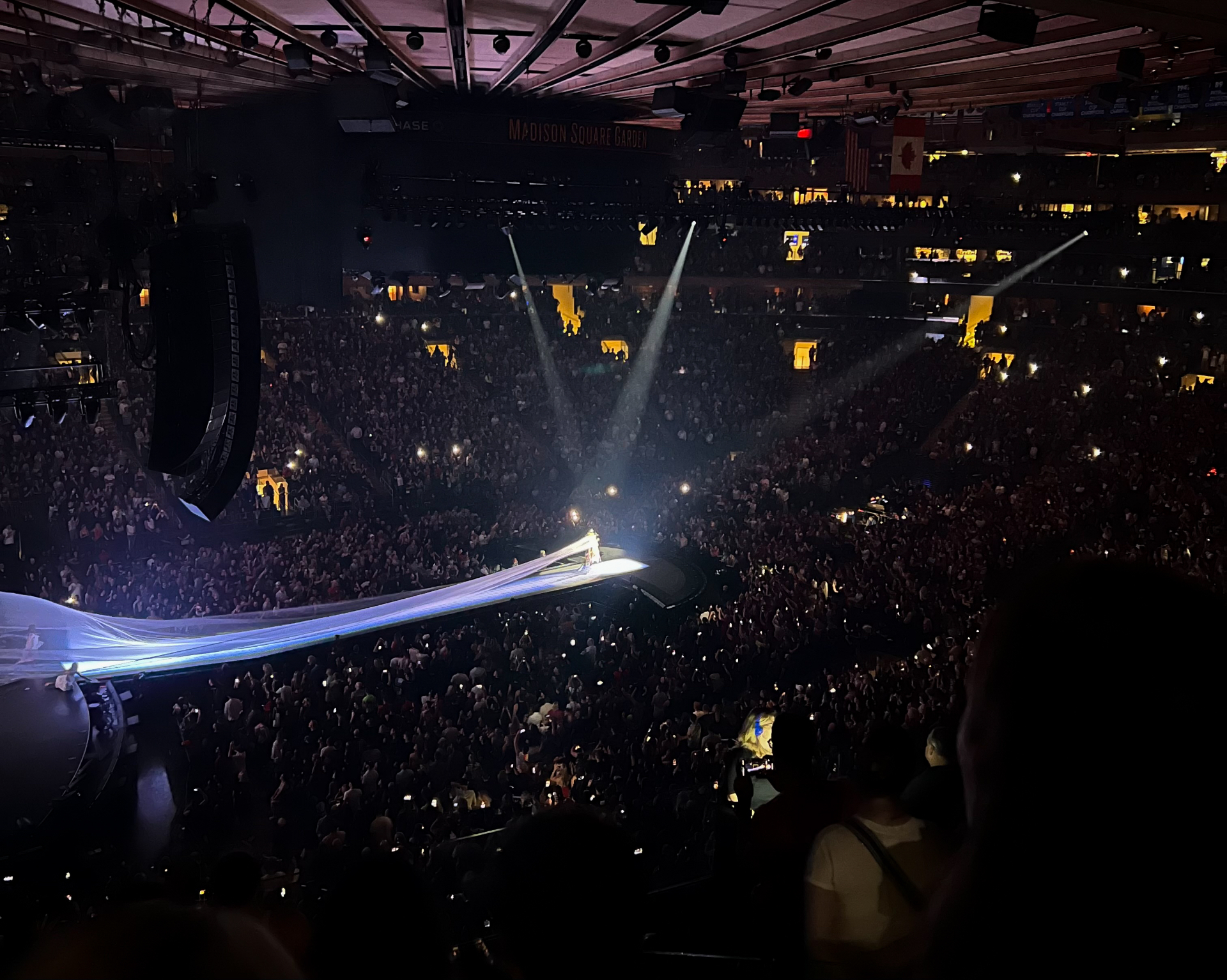 Live event content creation at a concert arena
